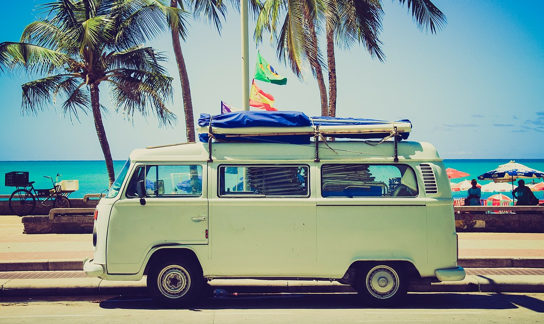 Faire des économies sur la route des vacances